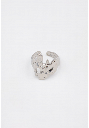SKULPTURAL RING MED SMÄLT DESIGN 3