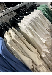 LÅNGKLÄNNING MED DRAPERING & KNYT PÅ SIDAN 3