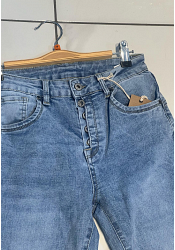 STRETCHJEANS MED STJÄRNDETALJ PÅ BAKFICKAN 3