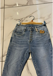 JEANS MED KNAPP-GYLF 2