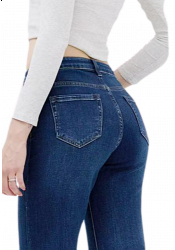 LÄTT UTSVÄNGDA JEANS MED DEKORKNAPPAR 2