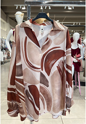 MÖNSTRAD BLUS MED KRAGE 3