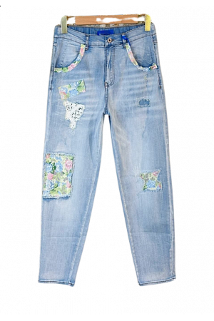 FRÄSCHA JEANS MED RESÅR BAKTILL