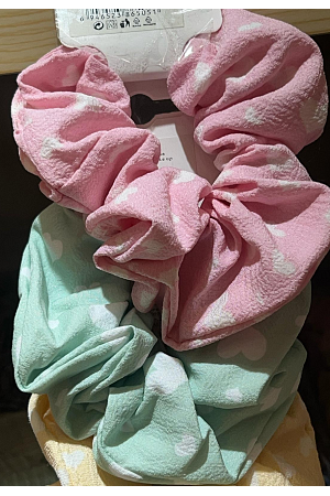 SCRUNCHIES MED SMÅ HJÄRTAN – MIXAT PACK