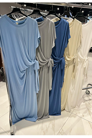 LÅNGKLÄNNING MED DRAPERING & KNYT PÅ SIDAN
