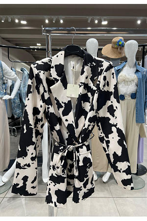 HÄFTIG KAVAJ MED COW PRINT