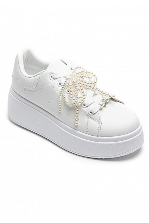 SNEAKERS MED PÄRLSNÖRNING
