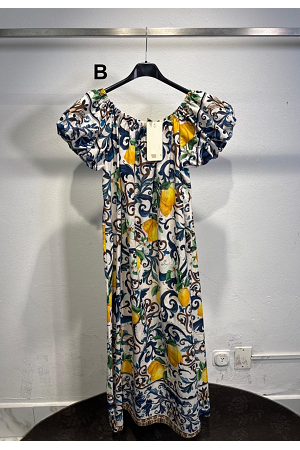 BOMULLSKLÄNNING MED BLOMMÖNSTER