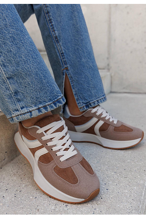 RETRO-INSPIRERADE SNEAKERS
