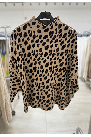 LEOPARDMÖNSTRAD POLOTRÖJA