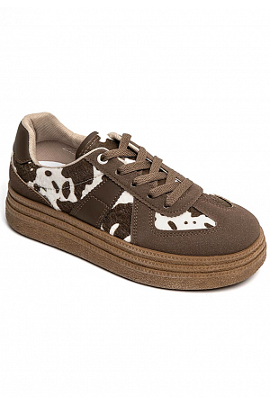 PLATÅSNEAKER MED KONTRASTDETALJ