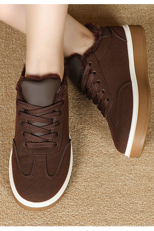 VARMFODRADE SNEAKERS MED PLATÅSULA