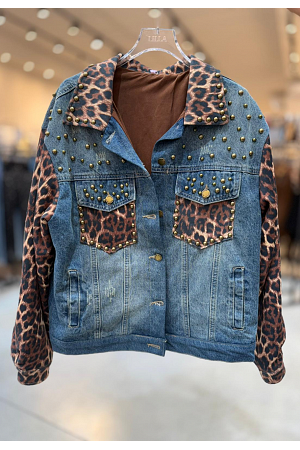 JEANSJACKA MED LEOPARD & NITDETALJER