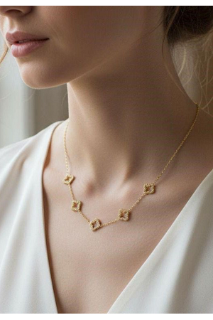 HALSBAND MED FYRKLOVER