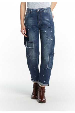 JEANS MED PATCH-DETAILS & UPPVIKT FÅLL