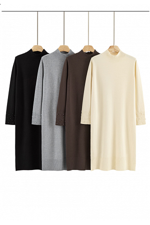 STICKAD KLÄNNING MED PÄRLDETALJER - MIXAT PACK