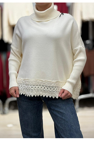 POLOTRÖJA MED SPETS