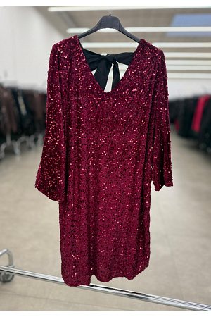 GLITTRIG FESTKLÄNNING