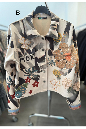 MÖNSTRAD TUNN JACKA I MOCKA-FEELING