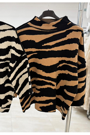 ZEBRAMÖNSTRAD POLOTRÖJA