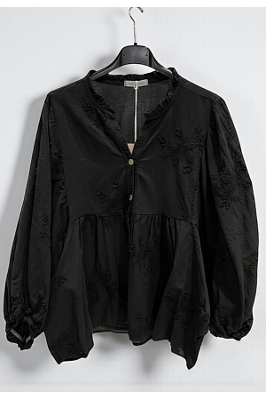 BRODERAD BOMULLSBLUS MED VOLYMÄRM