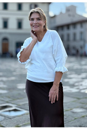 TRÖJA MED LITEN VOLANGÄRM