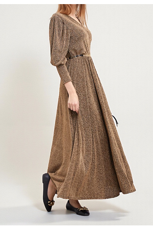 GLITTRANDE LÅNGKLÄNNING MED KEDJEBÄLTE