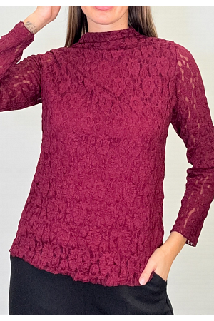 SPETSBLUS MED HÖG HALS