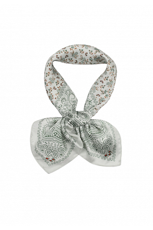 PAISLEYMÖNSTRAD HALSDUK – SILKESKÄNSLA