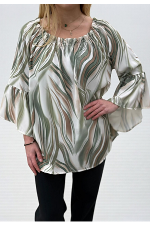 MÖNSTRAD BLUS MED VOLANGÄRM