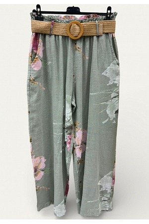 SOMMARBYXA MED BLOMMOR