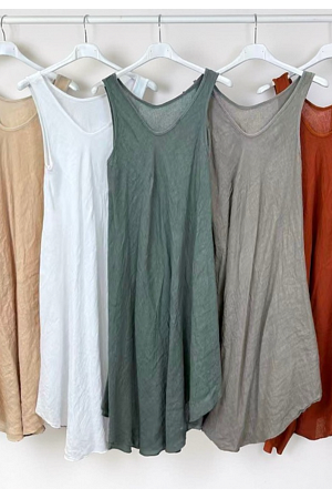 ÄRMLÖS LINNEKLÄNNING