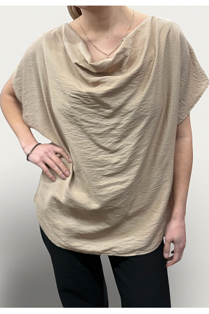 T-SHIRT MED VATTENFALLSKRAGE