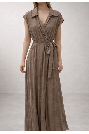 OMLOTTKLÄNNING MED FICKOR