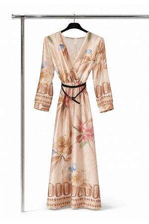 MÖNSTRAD LÅNGKLÄNNING MED MIDJESKÄRP