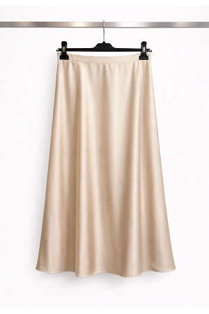 OMTYCKT VADLÅNG SATINKJOL