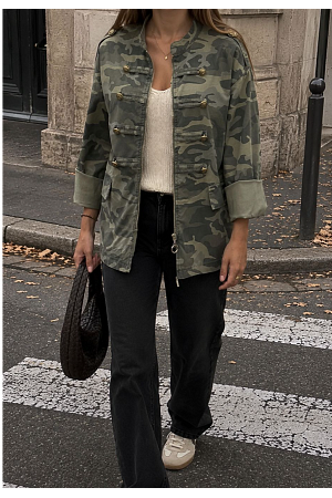 OFFICERSINSPIRERAD CAMOUFLAGEJACKA