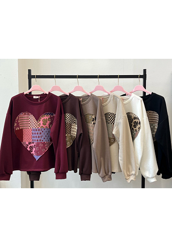 HJÄRTSWEATSHIRT MED PATCHWORK 2