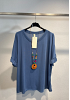 T-SHIRT MED MEDFÖLJANDE HALSBAND 4