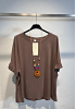 T-SHIRT MED MEDFÖLJANDE HALSBAND 6