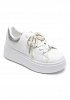 SNEAKERS MED PÄRLSNÖRNING 2