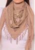 TREKANTIG BOMULLSSCARF MED SPETS OCH BRODERADE BLOMMOR 3