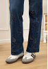 JEANS MED BRODERADE BLOMMOR 19