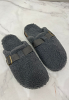 TOFFLOR I TEDDYFODRAD LOOK MED SPÄNNE 3