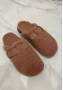 TOFFLOR I TEDDYFODRAD LOOK MED SPÄNNE 4