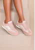 RETRO-INSPIREDE SNEAKERS 5
