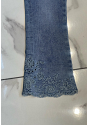 STRETCHIGA DENIMJEANS MED FLARE & SPETSDETALJER 4