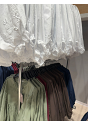 BRODERAD BOMULLSBLUS MED VOLYMÄRM 3