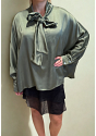 SILKIG OVERSIZE-BLUS MED KNUT 4